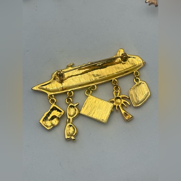 Vintage Gold Cruise Ship Brooch Colorful Charms Enamel Travel Vacation - Picture 3 of 4